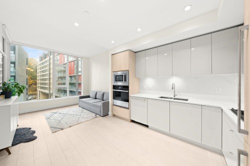519-3438 Sawmill Crescent, Vancouver, BC 
