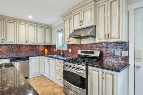 5213 Walnut Place, Delta, BC 