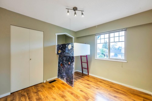 5213 Walnut Place, Delta, BC 