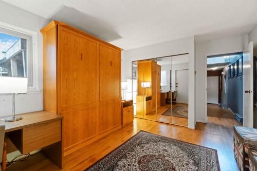 1305 8Th Avenue W, Vancouver, BC 