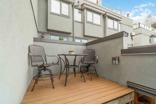 1305 8Th Avenue W, Vancouver, BC 