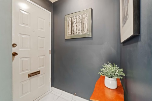 1305 8Th Avenue W, Vancouver, BC 