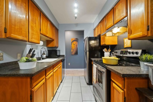 1305 8Th Avenue W, Vancouver, BC 