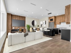 1-5221 Clarendon Street  Vancouver, BC V5R 3J7