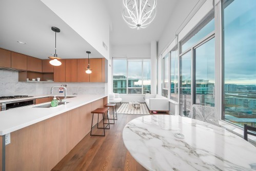 1903-8833 Hazelbridge Way, Richmond, BC 