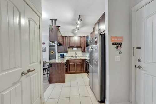 411-12525 190A Street, Pitt Meadows, BC 