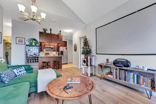 411-12525 190A Street, Pitt Meadows, BC 