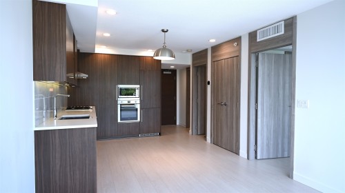 1608-8800 Hazelbridge Way, Richmond, BC 