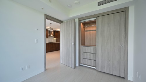 1608-8800 Hazelbridge Way, Richmond, BC 