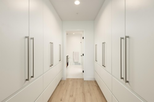 618-3131 Murray Street, Port Moody, BC 