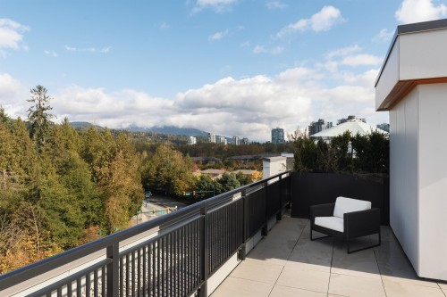 618-3131 Murray Street, Port Moody, BC 