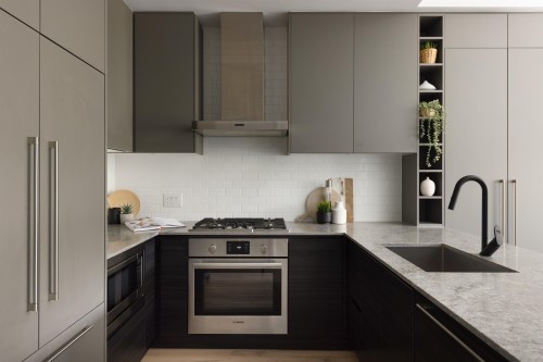 618-3131 Murray Street, Port Moody, BC 