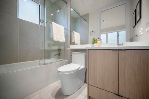 1671 31St Avenue E, Vancouver, BC 