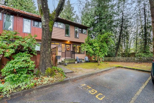 4790 Fernglen Place, Burnaby, BC 