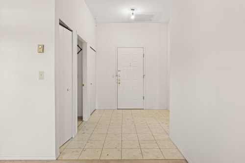 204-7671 Abercrombie Drive, Richmond, BC 