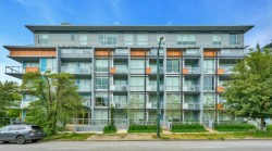 5289 Cambie Street  Vancouver, BC V5Z 0J5