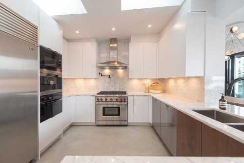 5630 Indian River Drive, North Vancouver, BC 