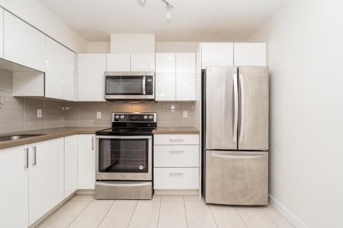 13-7128 18Th Avenue, Burnaby, BC 