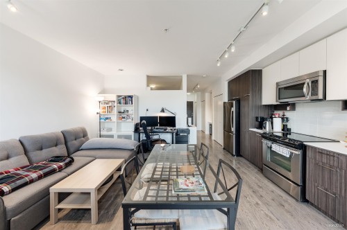 201-618 Como Lake Avenue, Coquitlam, BC 