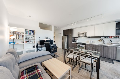 201-618 Como Lake Avenue, Coquitlam, BC 