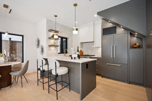 #1-1079 14Th Avenue E, Vancouver, BC 