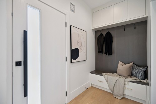 #1-1079 14Th Avenue E, Vancouver, BC 