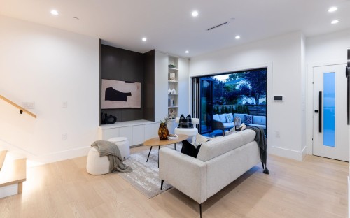 #1-1079 14Th Avenue E, Vancouver, BC 