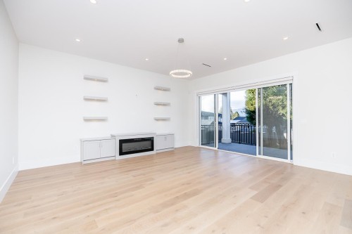 897 Cottonwood Avenue, Coquitlam, BC 