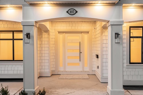 897 Cottonwood Avenue, Coquitlam, BC 