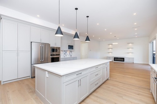 897 Cottonwood Avenue, Coquitlam, BC 