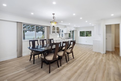 330 Bayview Road, Lions Bay, BC 