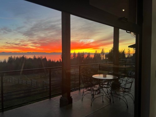 2247 Pixton Road, Roberts Creek, BC 