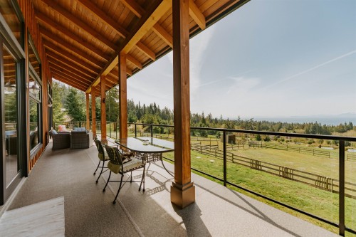 2247 Pixton Road, Roberts Creek, BC 