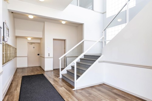 302-22722 Lougheed Highway, Maple Ridge, BC 