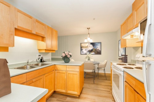 302-22722 Lougheed Highway, Maple Ridge, BC 