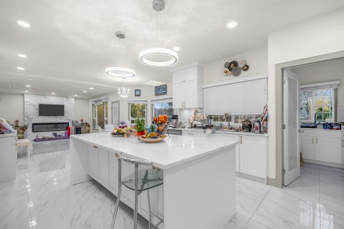 8540 Saunders Road, Richmond, BC 