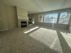 Suite-20920 115 Ave  Maple Ridge, BC V2X 3M5