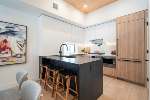 4150 Columbia Street, Vancouver, BC 