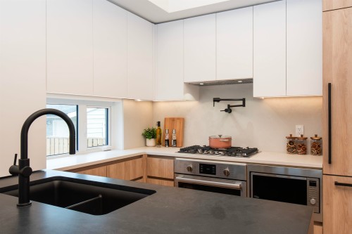 4150 Columbia Street, Vancouver, BC 