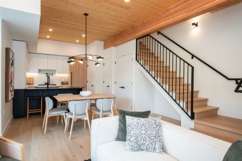 4150 Columbia Street, Vancouver, BC 