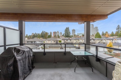 306-7588 16Th Street, Burnaby, BC 