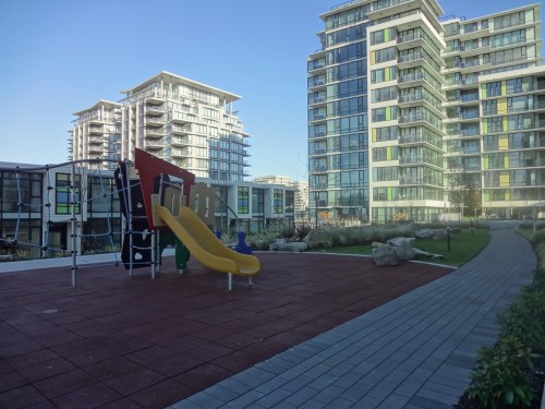 800-7733 Firbridge Way, Richmond, BC 