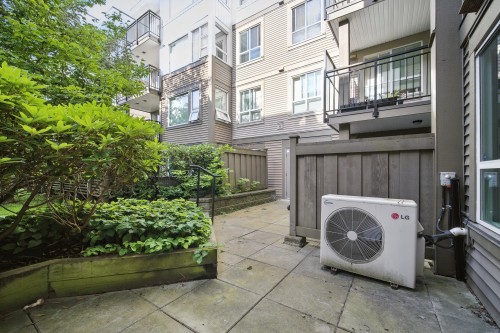 118-9399 Tomicki Avenue, Richmond, BC 