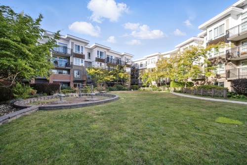 118-9399 Tomicki Avenue, Richmond, BC 