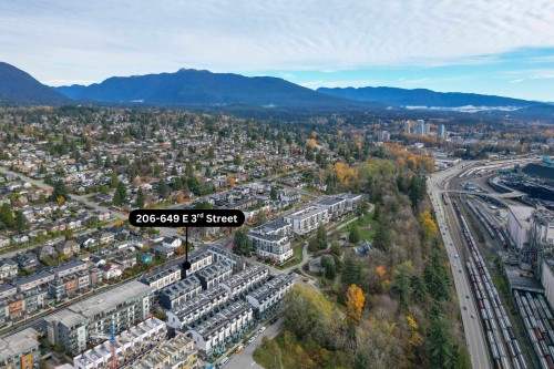 206-649 3Rd Street E, North Vancouver, BC 