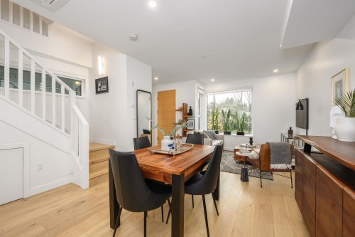 206-649 3Rd Street E, North Vancouver, BC 