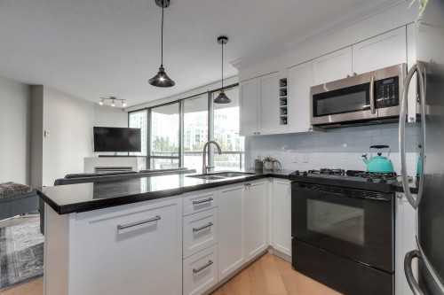 1102-501 Pacific Street, Vancouver, BC 