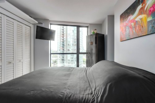 1102-501 Pacific Street, Vancouver, BC 