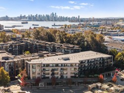509-725 Marine Drive  North Vancouver, BC V7M 0G2