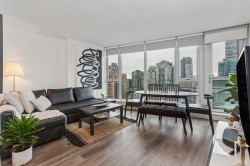 2810-233 Robson Street  Vancouver, BC V6B 2M1